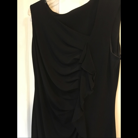 Perfect LBD w/ Ruching and Ruffle. NWT - Picture 2 of 8